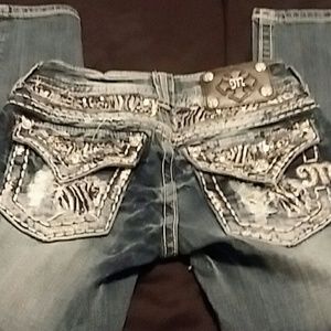 Size 25 miss me capris